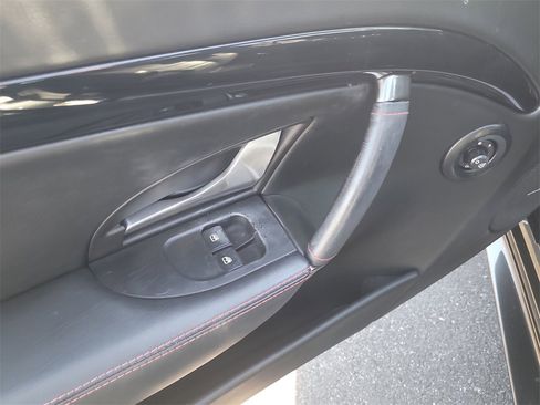 Used 2018 Maserati GranTurismo Sport image 9