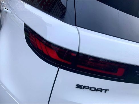 New 2025 Land Rover Range Rover Sport Dynamic SE image 14