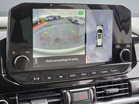 Used 2022 Nissan Pathfinder SL FWD image 20