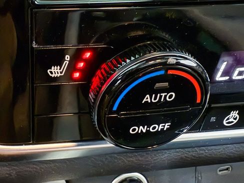 Certified 2023 Nissan Rogue SL w/ SL Premium Package image 21