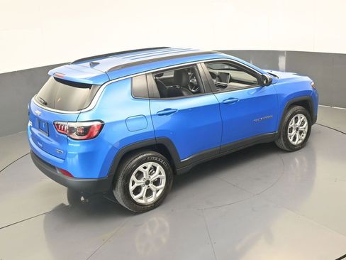 Used 2025 Jeep Compass Latitude AWD/4WD image 52