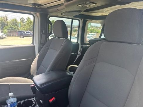 Used 2023 Jeep Wrangler Unlimited Sport AWD/4WD image 10