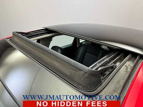 Used 2020 Volkswagen Jetta SE w/ SE Cold Weather Package FWD image 11