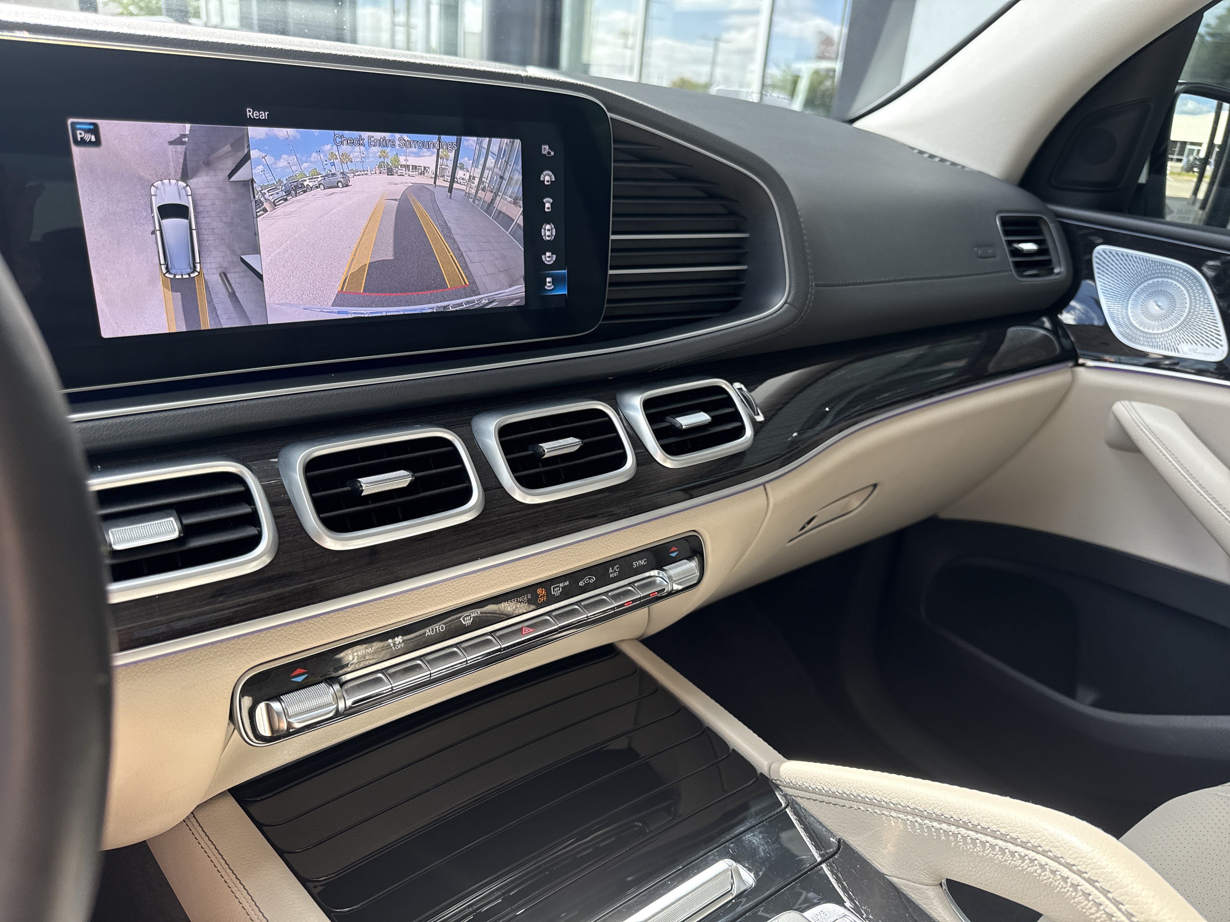 Used 2020 Mercedes-Benz GLS 450 4MATIC image 10