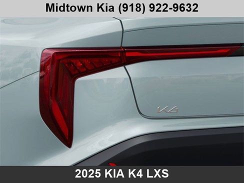 New 2025 Kia K4 LXS image 11