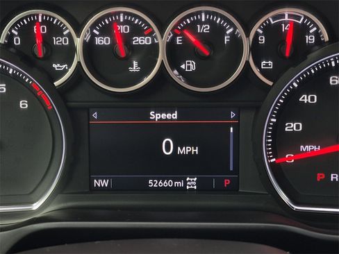 Used 2021 Chevrolet Silverado 1500 LT Trail Boss w/ Bed Protection Package image 16