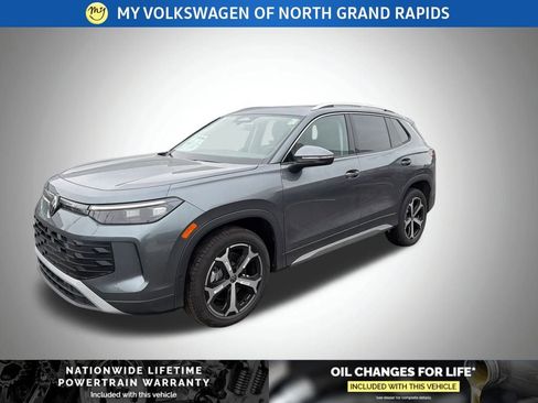 New 2026 Volkswagen Tiguan SE image 7