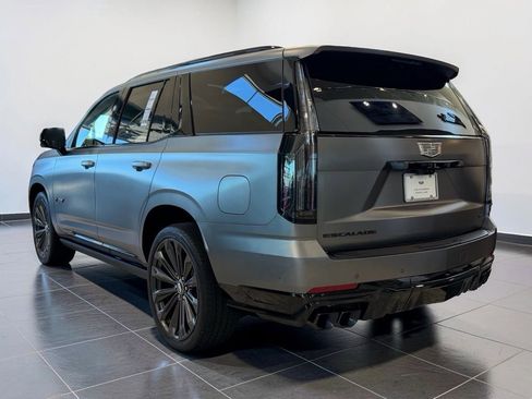 New 2026 Cadillac Escalade V image 5
