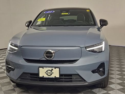 Certified 2023 Volvo C40 P8 Recharge Ultimate w/ Protection Package Premier AWD/4WD image 3