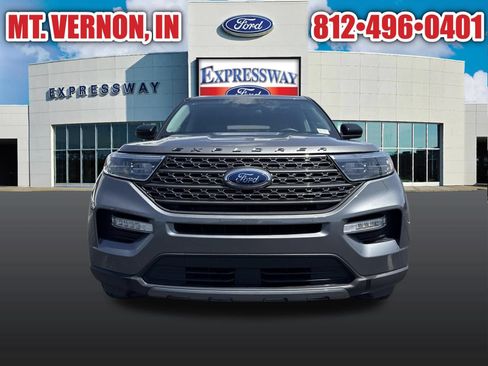 Used 2024 Ford Explorer XLT w/ Equipment Group 202A AWD/4WD image 11