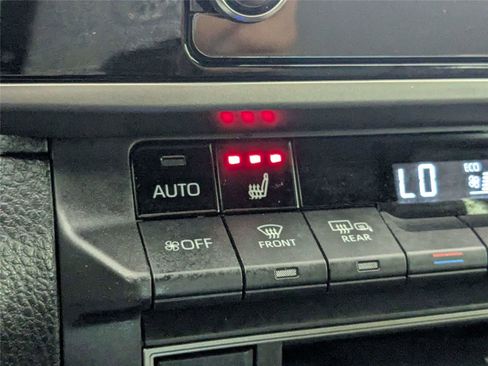 Certified 2025 Toyota Camry SE w/ Convenience Package FWD image 21