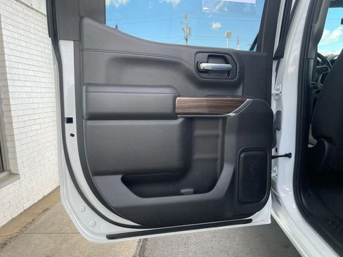 Used 2021 Chevrolet Silverado 1500 LT Trail Boss w/ Convenience Package II image 15