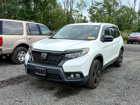 Used 2021 Honda Passport Sport image 3