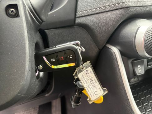 Used 2025 Toyota RAV4 LE image 22