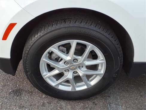 Used 2022 Chevrolet Equinox LT image 8