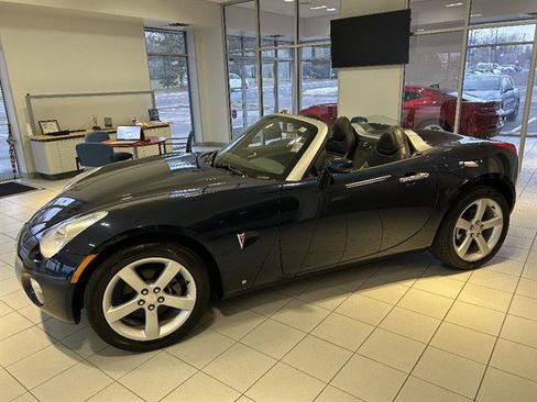 Used 2006 Pontiac Solstice Convertible w/ Premium Package image 29