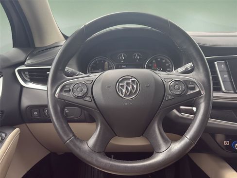 Used 2018 Buick Enclave Premium AWD/4WD image 11