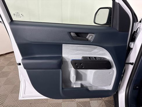 New 2026 Ford Maverick XLT w/ XLT Luxury Package FWD image 16