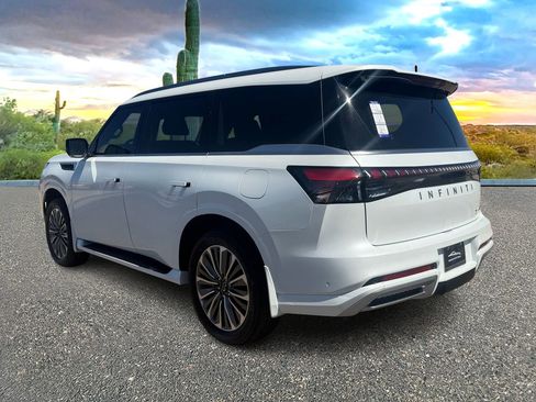 New 2026 INFINITI QX80 Luxe image 5