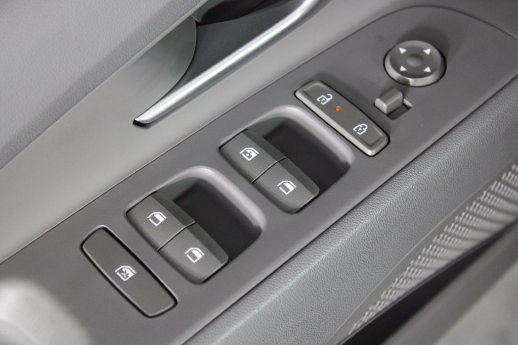 Certified 2026 Hyundai Elantra SEL Sport Premium FWD image 24