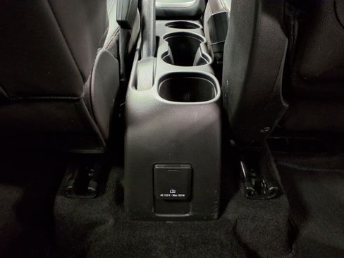 Used 2020 Chevrolet Trax LT w/ LT Convenience Package FWD image 15