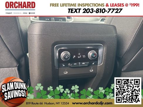 Used 2023 Chevrolet Suburban Premier image 21