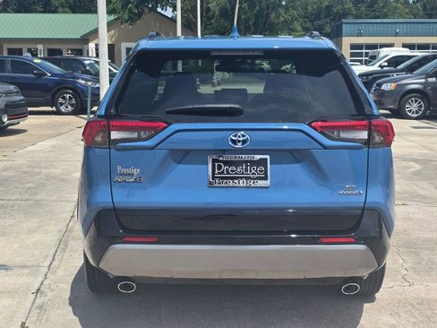 Used 2023 Toyota RAV4 SE w/ Convenience Package AWD/4WD image 13