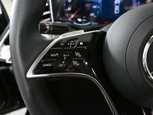 Used 2025 Mercedes-Benz E 350 Sedan image 10