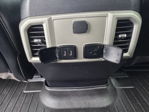Used 2018 Ford F150 Lariat AWD/4WD image 37