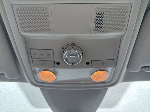 Used 2022 Volkswagen Passat 2.0T image 24