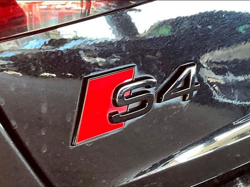 Used 2023 Audi S4 Prestige image 9