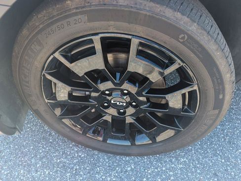 Used 2022 Kia Telluride EX w/ EX Premium Package AWD/4WD image 7