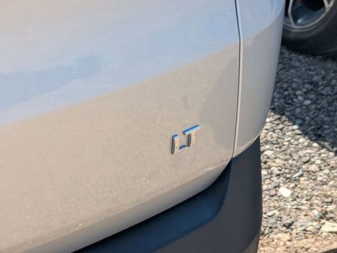 Used 2020 Chevrolet Traverse LT image 7