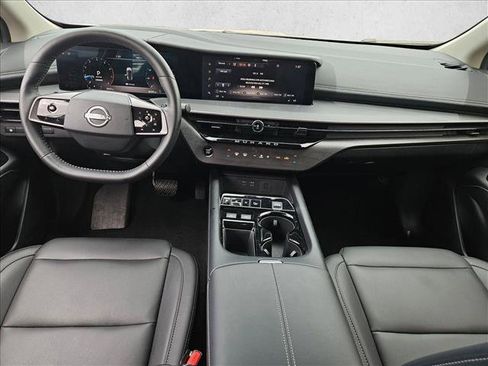 Used 2025 Nissan Murano SV FWD image 17