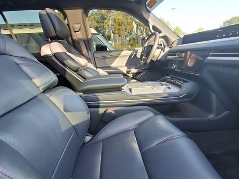 Used 2026 Lincoln Navigator L Reserve w/ Jet Appearance Package AWD/4WD image 4