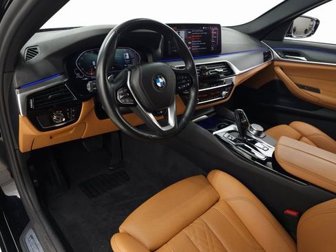 Used 2023 BMW 530i xDrive w/ Convenience Package image 16