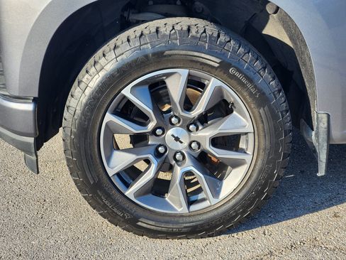 Used 2020 Chevrolet Silverado 1500 RST w/ Texas Edition AWD/4WD image 10