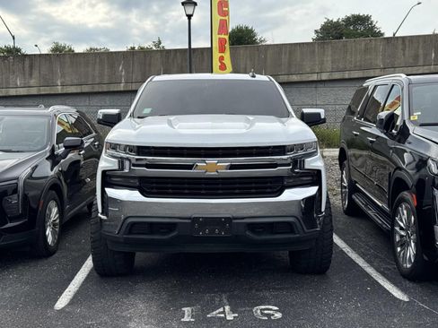 Used 2019 Chevrolet Silverado 1500 LT w/ All-Star Edition AWD/4WD image 2