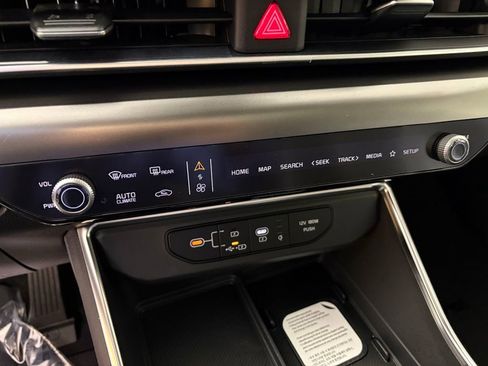 New 2026 Kia Carnival SX image 30