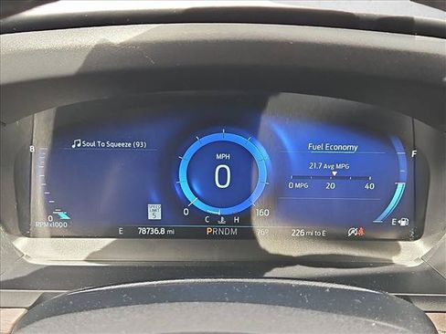 Used 2020 Ford Explorer Platinum w/ Premium Technology Package AWD/4WD image 15