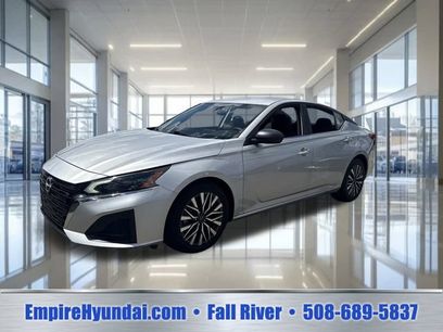 Used 2024 Nissan Altima 2.5 SV