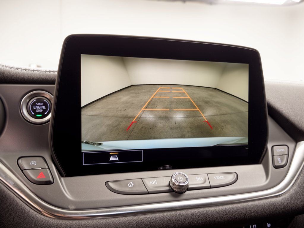 Used 2025 Chevrolet Blazer LT FWD image 24