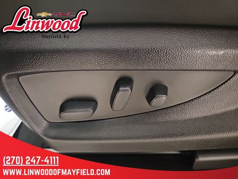 Used 2018 Chevrolet Silverado 1500 LT w/ All Star Edition image 18