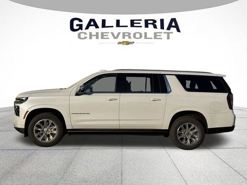 New 2026 Chevrolet Suburban Premier image 4