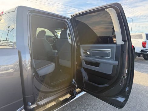 Used 2015 RAM 1500 Big Horn AWD/4WD image 38