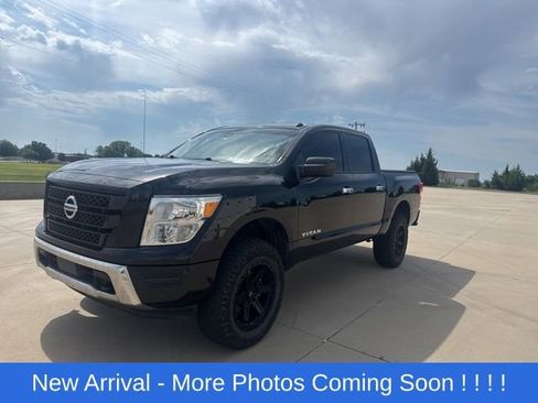 Used 2021 Nissan Titan SV w/ SV Convenience Package AWD/4WD image 1