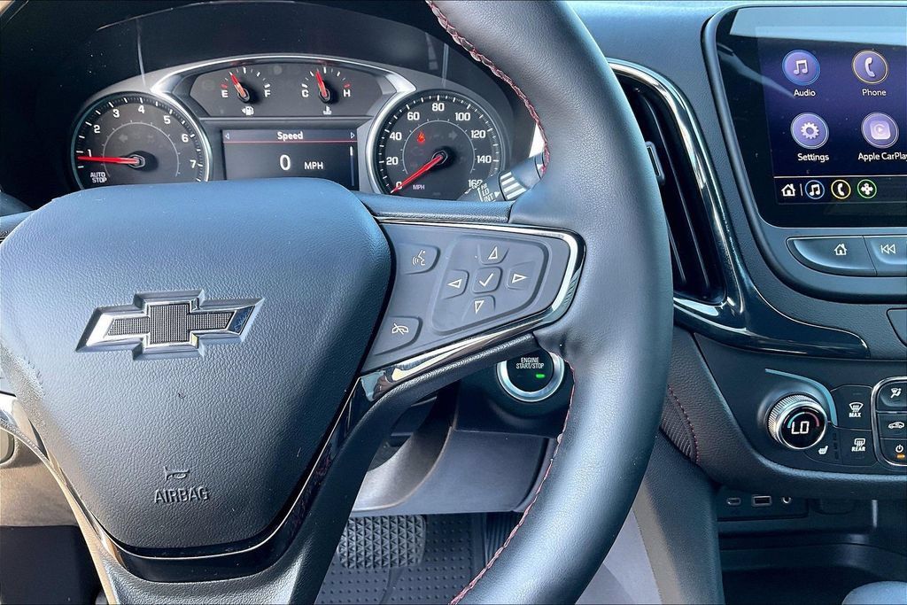 Used 2024 Chevrolet Equinox RS FWD image 13