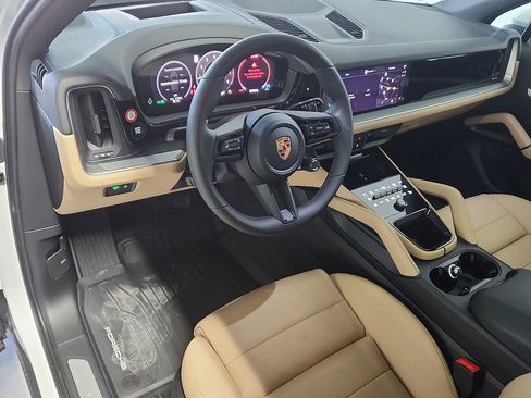 New 2026 Porsche Cayenne AWD/4WD image 4