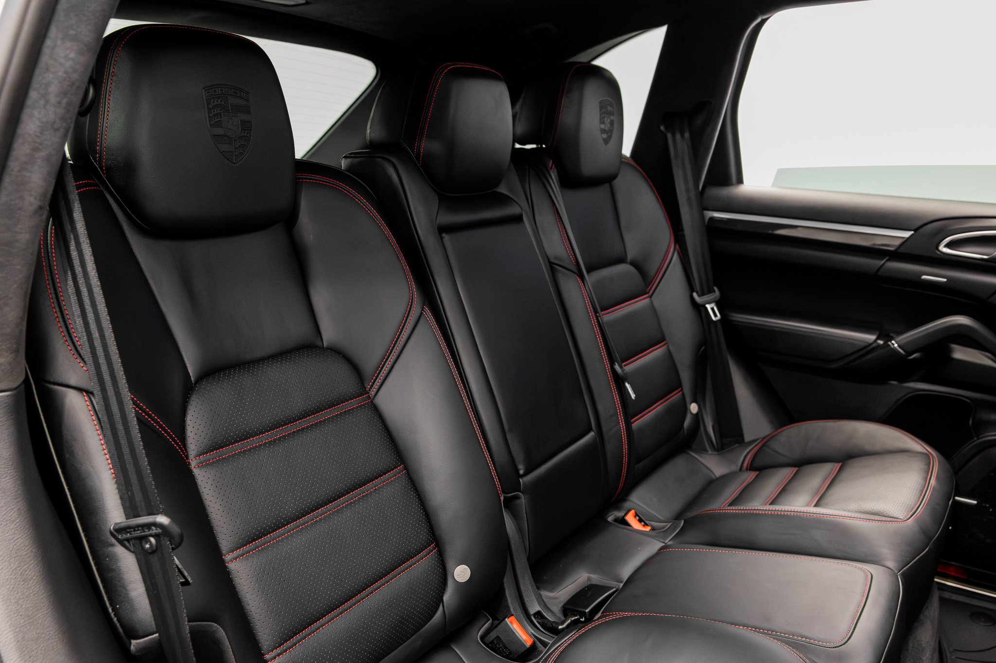 Used 2014 Porsche Cayenne Turbo S AWD/4WD image 31