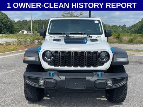 Used 2024 Jeep Wrangler Unlimited Rubicon 4xe w/ Convenience Group AWD/4WD image 7